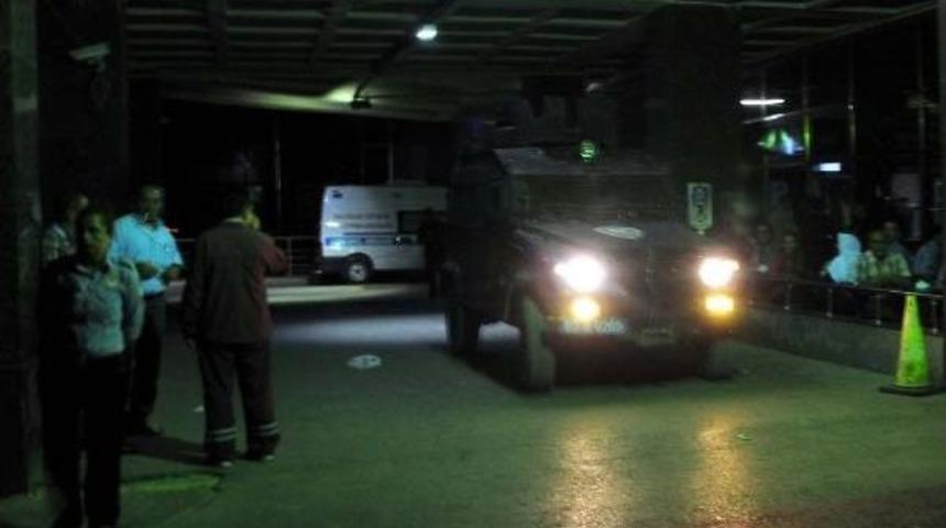 Jandarma Asayiş Kolordu Komutanlığı Nizamiyesine El Bombası Atıldı; 1 Asker Yaralı - Fotoğraflar