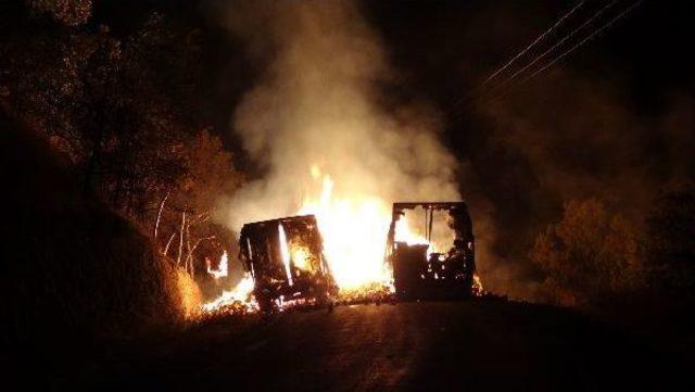 Yol Kesip 3 Aracı Ateşe Veren Pkk'lıların Kaçtığı Bölgeyi Kobralar Bombalıyor (3)