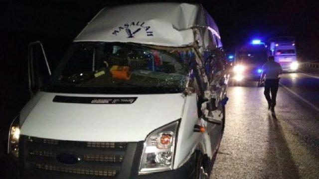 Niğde de Kaza: 20 Yaralı 1