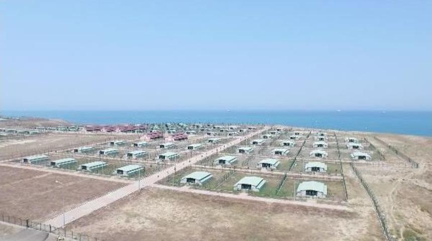 Deniz Manzaralı "dev" Hayvan  Barınağı