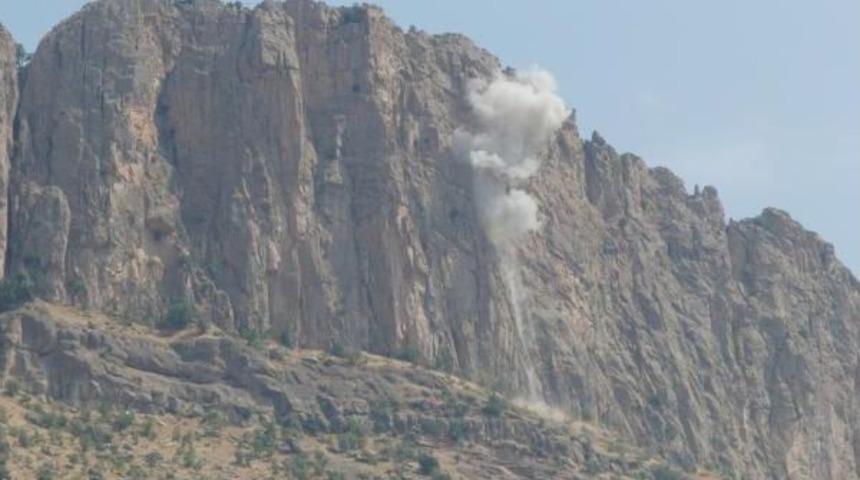 Derecik'te Jandarma Bölüğüne Pkk'dan Havanlı Saldırı