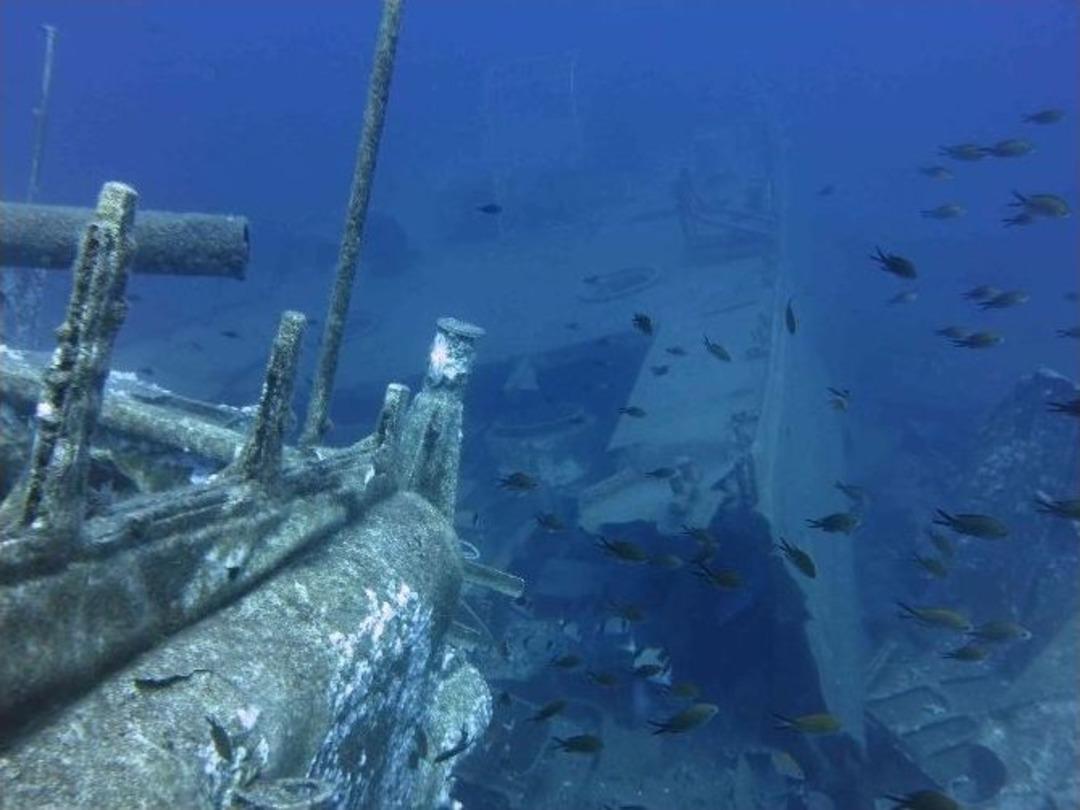 Turizm İ&ccedil;in Batırılan Gemiyi Dinamitle Par&ccedil;alayıp Sattılar