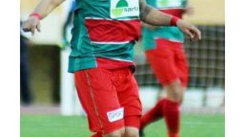Kocaeli Birlikspor Onur Okan'ı Renklerine Bağladı