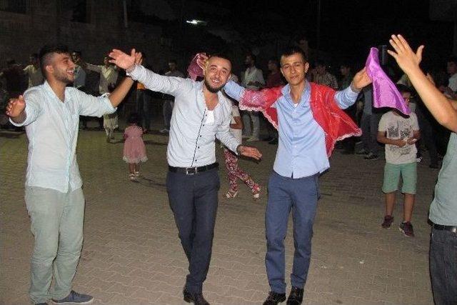 Arabanlı Asker Adaylarına Davullu Zurnalı Uğurlama 3