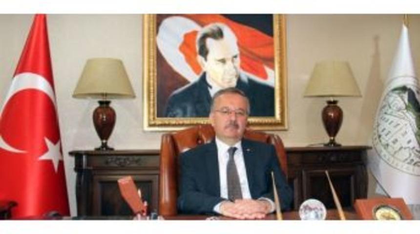 Kars Valisi G&uuml;nay &Ouml;zdemir: &ldquo;1 Askerimiz Şehit D&uuml;şt&uuml;&rdquo;