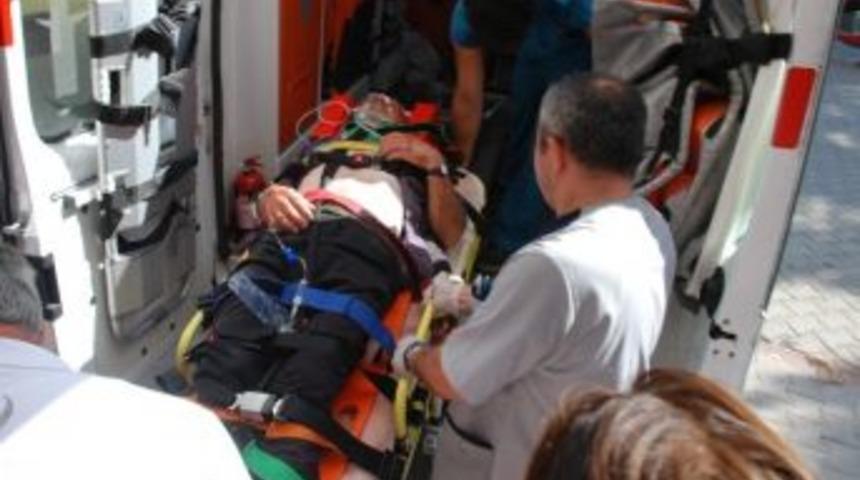 Motosikletten D&uuml;şen S&uuml;r&uuml;c&uuml; Yaralandı