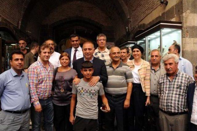 Chp Heyeti Diyarbakır da, Gürsel Tekin: Hdp nin Kapatılması Kabul Edilemez 3