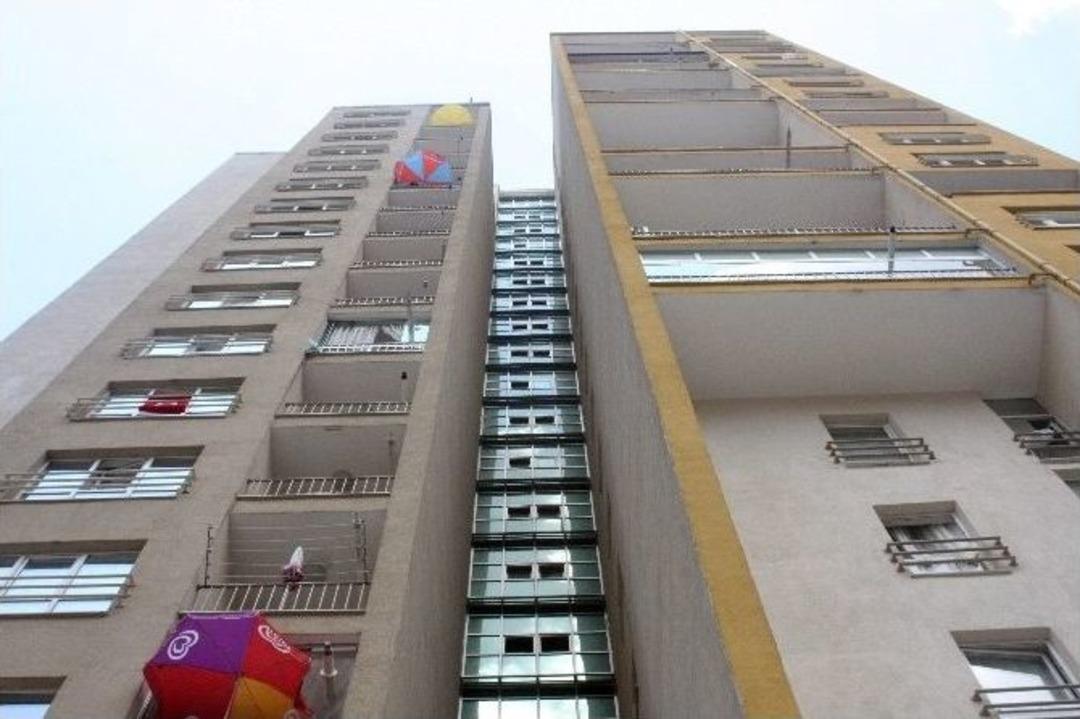 Asans&ouml;r Eyleminde Asans&ouml;rde Kaldı