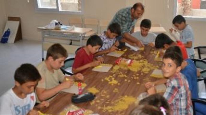 &Uuml;cretsiz Kurslara, Halk Yoğun İlgi G&ouml;steriyor