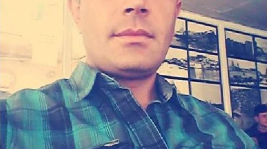 Evine Gelen Komutanı G&ouml;ren Şehit Annesi 'ne Olur Oğlun &Ouml;lmedi Deyin' Diyerek Fenalaştı