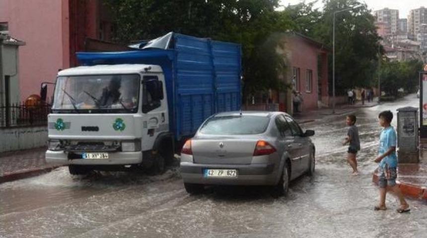 Niğde'ye Yaz Yağmuru