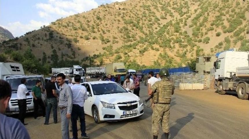 Hakkari - &Ccedil;ukurca Karayolu Ulaşıma A&ccedil;ıldı