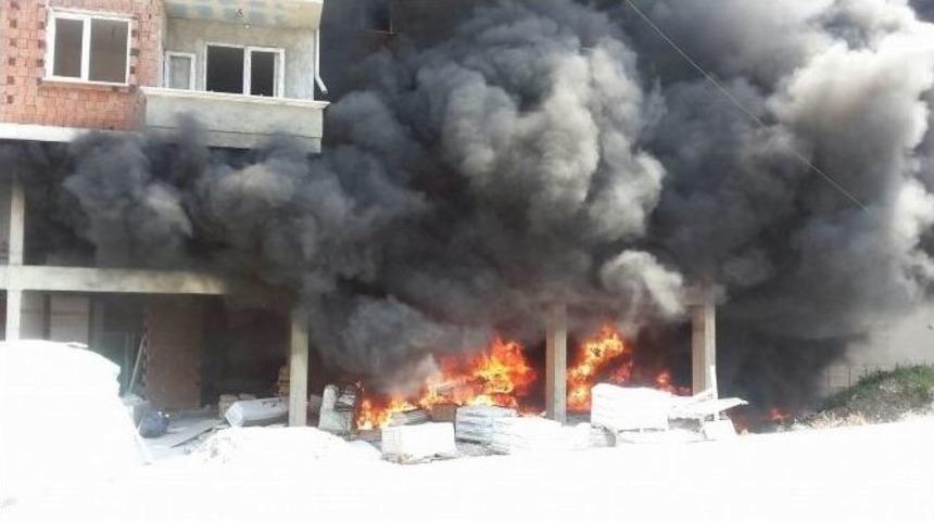 İnşaattaki Yangın Korkuttu