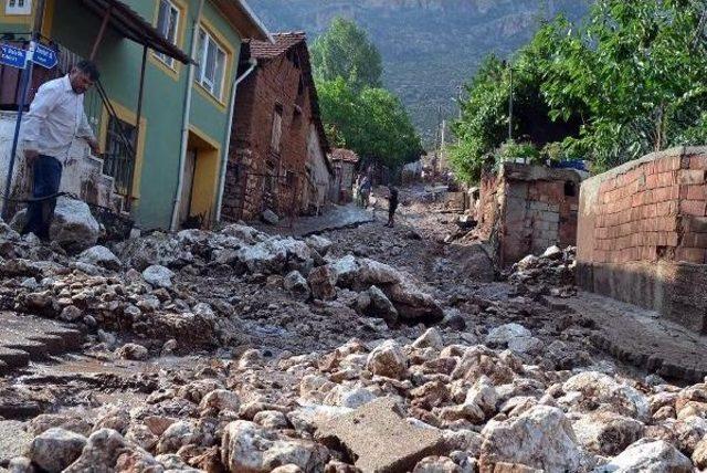 Antalya Elmalı'yı Sel Vurdu