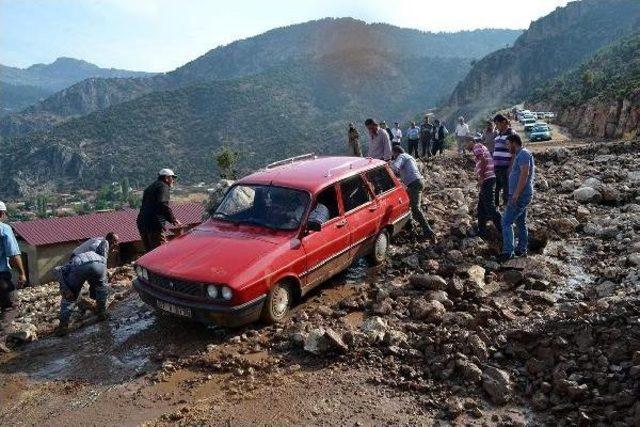 Antalya Elmalı'yı Sel Vurdu