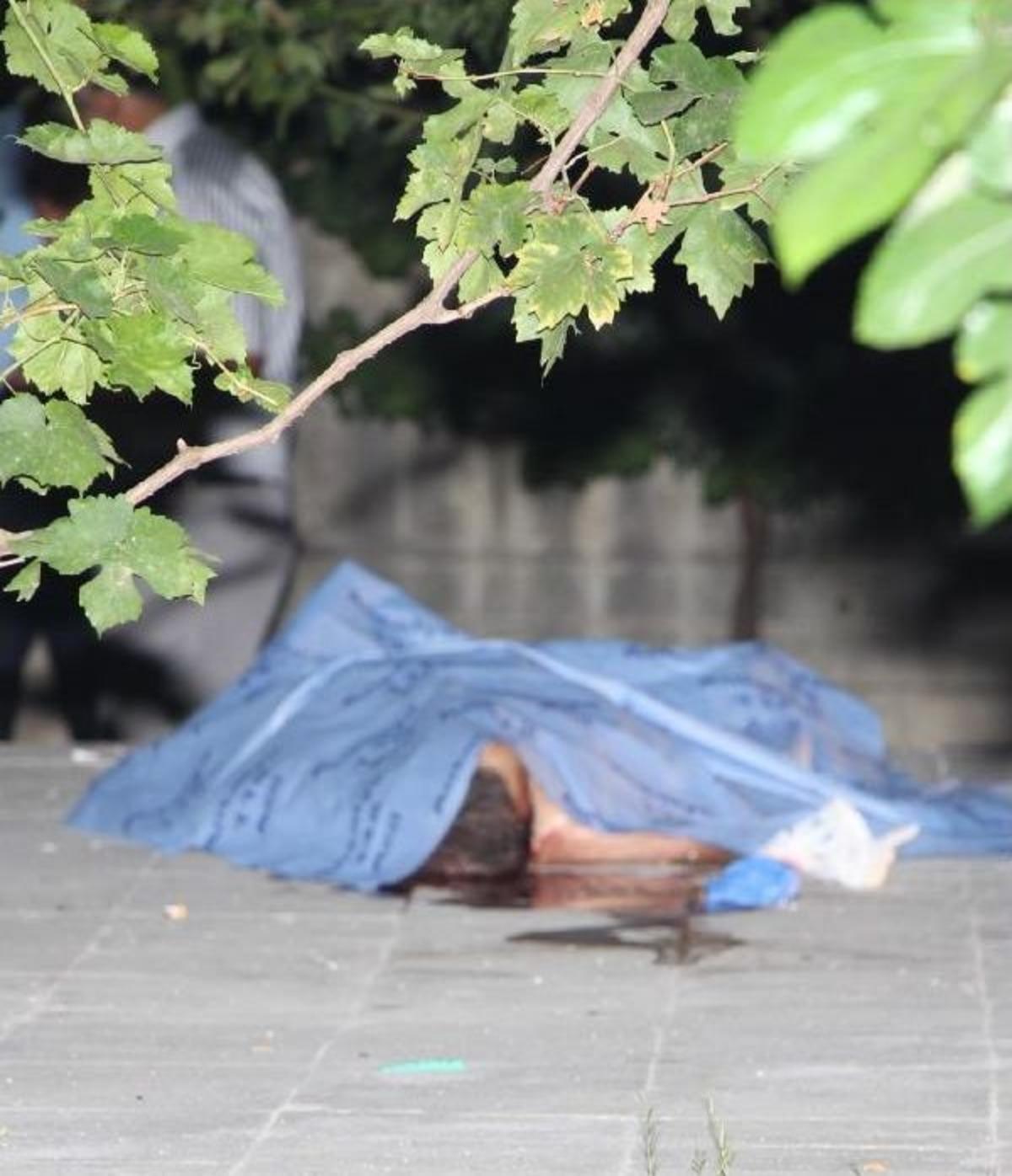 Eşi Evi Terk Edince Intihar Etti