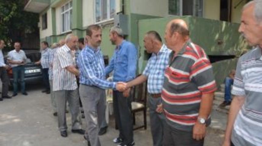 İzmit&rsquo;te Mahalle Gezileri 6 Yıldır Aksatılmıyor