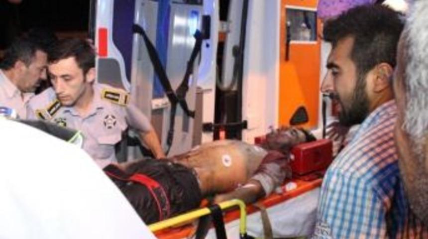 Sakarya&rsquo;da Saman Y&uuml;kl&uuml; Trakt&ouml;r Devrildi: 1 &Ouml;l&uuml;, 4 Yaralı