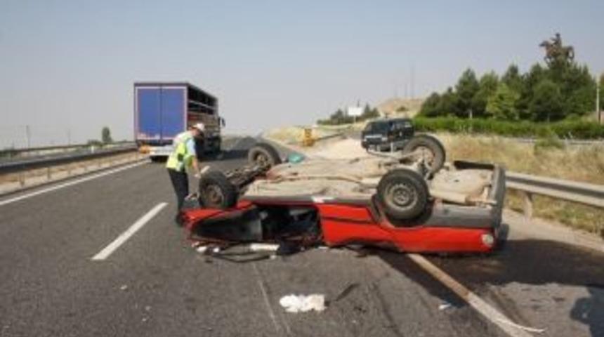 Eskişehir&rsquo;de Otomobil Devrildi: 1 &Ouml;l&uuml;, 7 Yaralı