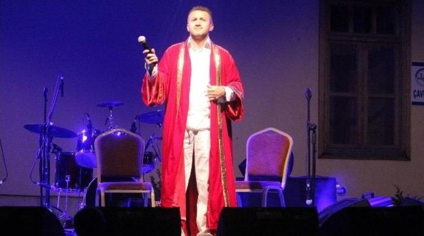 Dağıstanlı Sanat&ccedil;ı Ahmet Ahmedov Konya&rsquo;da Konser Verdi