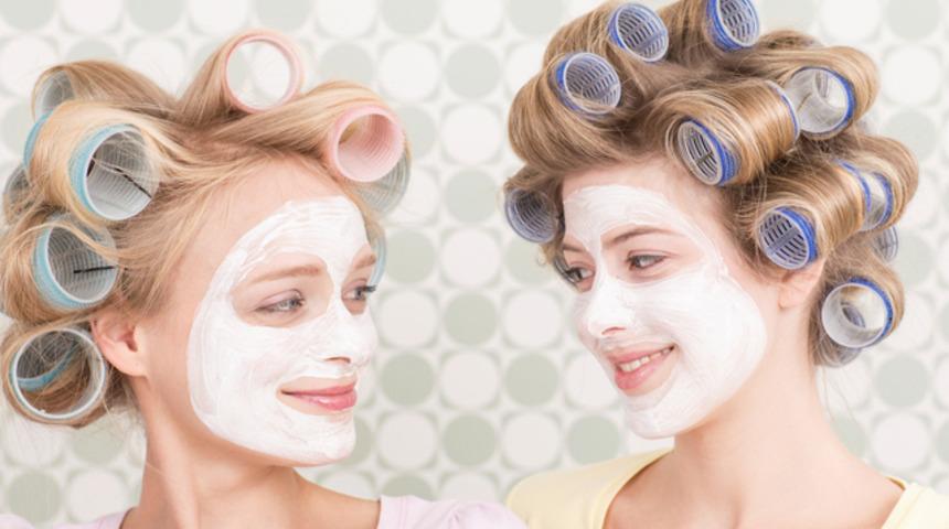 Evde yapabileceğiniz doğal cilt temizleyicileri ile kusursuz bir y&uuml;ze kavuşun