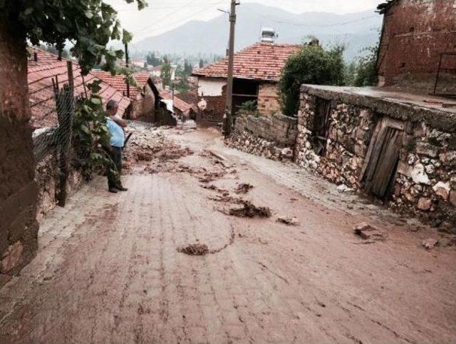 Antalya Elmalı'yı Sel Vurdu (2)