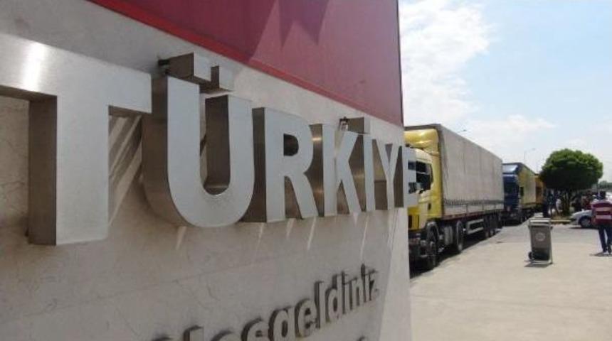 Kapıkule'de 6 Kilometre Tır Kuyruğu