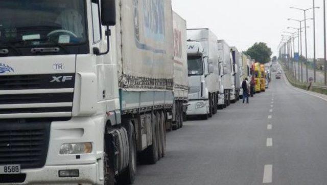 Kapıkule de 6 Kilometre Tır Kuyruğu 1