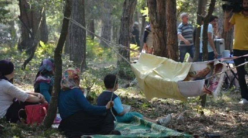 Mermer Ocaklarının Kapatılmasına Şenlikli Kutlama