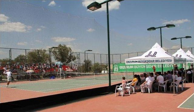 Kardelen Cup Uluslararası Tenis Turnuvası&rsquo;nda Zafer Igoshın&rsquo;in 2
