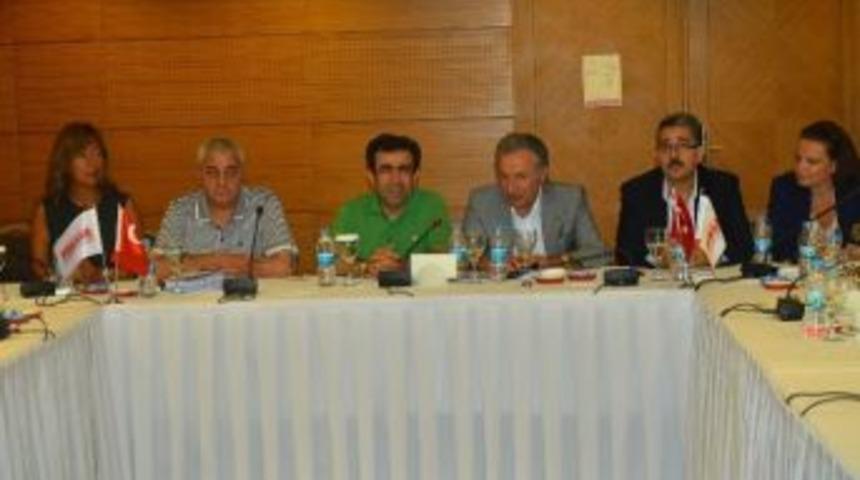 Kocaeli Valisi G&uuml;zeloğlu, T&uuml;rsab B&ouml;lge Başkanları Toplantısına Katıldı