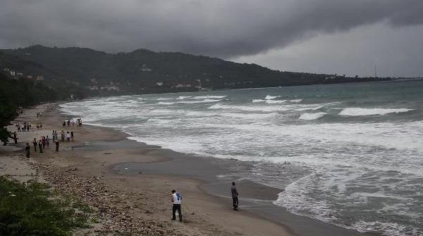 10 G&uuml;n &Ouml;nce Evlenen Gen&ccedil; Denizde Kayboldu