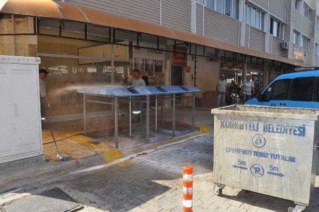 Korkuteli&rsquo;de Konteynırlar Dezenfekte Oluyor 1