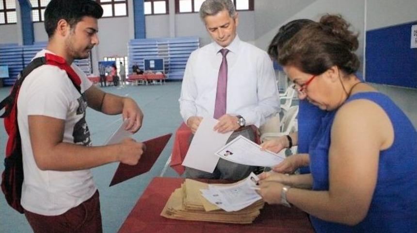 &Ccedil;ukurova &Uuml;niversitesi&rsquo;nde Kayıtlar Başladı