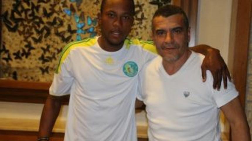 Şanlıurfaspor&rsquo;a Fildişi Sahilli Forvet