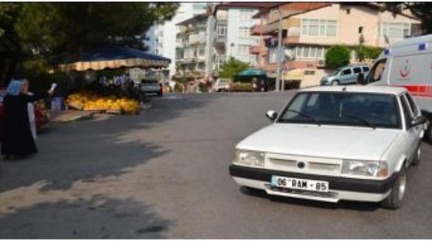 Bebek Arabasına Otomobil &Ccedil;arptı