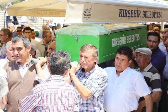 Gençlik Hizmetleri İl Müdürü Şaban Güneş Annesini Kaybetti