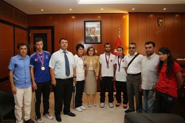 Görme Engelli Şampiyonlardan Şahin’e Ziyaret 1