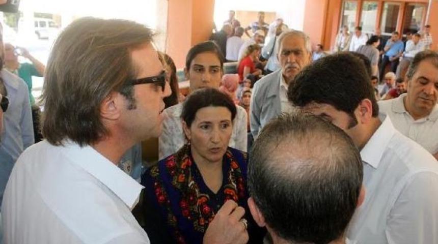 Hdp'lilerden Mardin Valiliği &Ouml;n&uuml;nde 13 Ypg'li Cenazesi I&ccedil;in Eylem