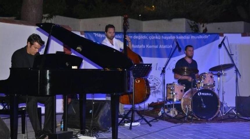 Kuşadası&rsquo;nda Caz Konseri