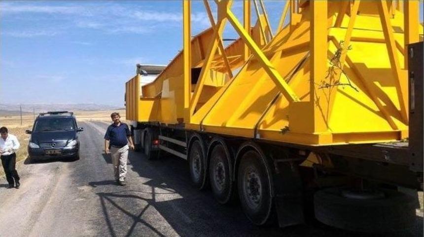 Sarıoğlan Belediye Kum Ocağı Modernleşerek B&uuml;y&uuml;yor