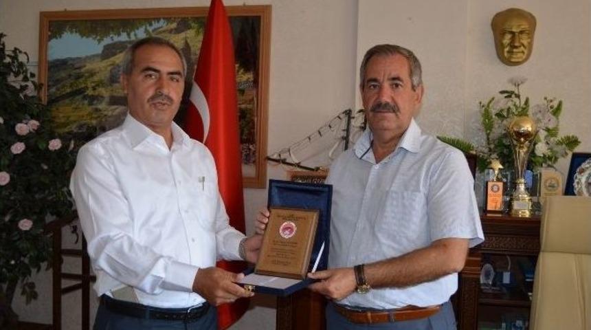 Adev Başkanı Turgut&rsquo;tan Başkan G&uuml;rsoy&rsquo;a Ziyaret