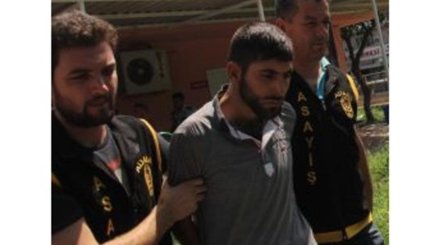 Dedesinden Kalan Ev İ&ccedil;in Tartıştığı Amcasını &Ouml;ld&uuml;rd&uuml;