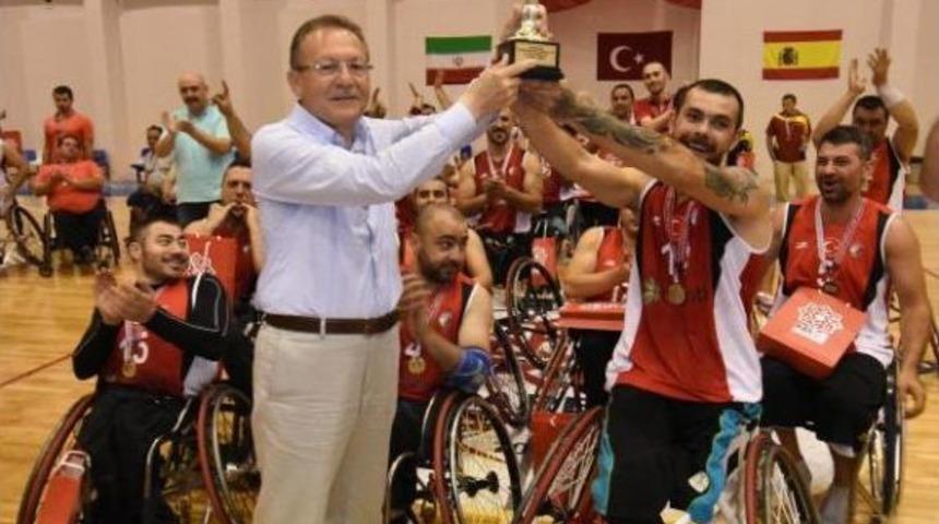 Tekerlekli Sandalye Basketbol Turnuvası'nda Şampiyon T&uuml;rkiye