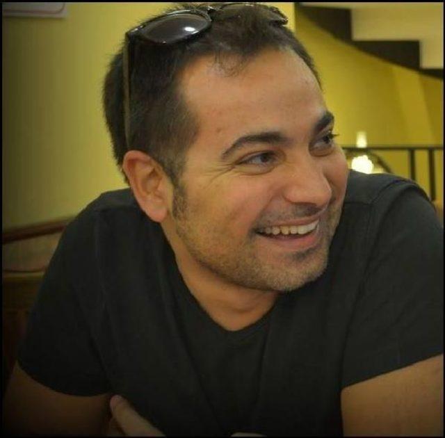 T&uuml;rk&ccedil;e Ve Yunanca Yazılan  dalgalara Koşmak  Adlı Şiir Kitabının 2. Baskısı Yapıldı 3