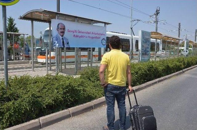 Eskişehir Yeni &Ouml;ğrencilerini Ağırlamaya Başladı 1