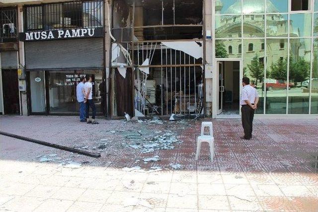 Konya&rsquo;da İş Yerinde Gaz Sıkışması Patlama 1