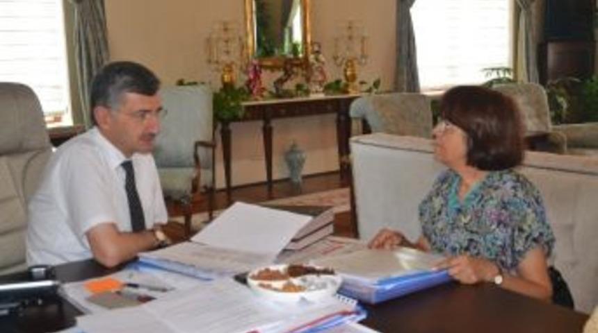 Hayvanları Koruma Derneği Vali Bektaş&rsquo;ı Ziyaret Etti