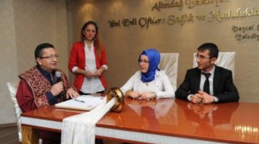 Başkan Tiryaki&rsquo;den Hafta Sonu Nikah Mesaisi