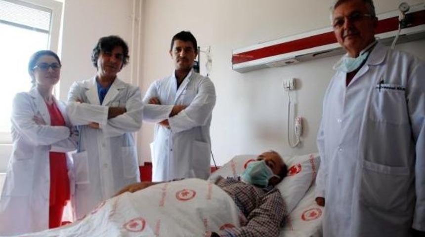 Sd&uuml; Organ Nakli Merkezi'nde Ilk Nakil Yapıldı